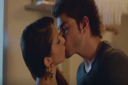 Delhi Khabbar Web Series All Nude Hot Sex Scenes